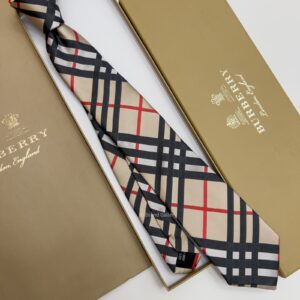 BURBERRY - Beige CLASSIC CUT VINTAGE SILK TIE