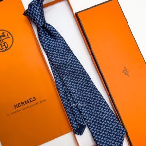 HERMES - TURTLE PATTERN SILK TIE