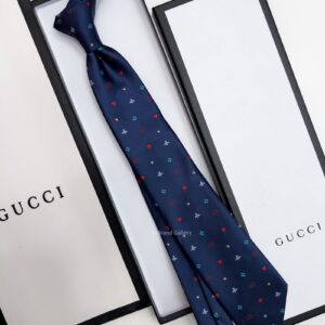 GUCCI - Blue GG HEARTS SILK TIE