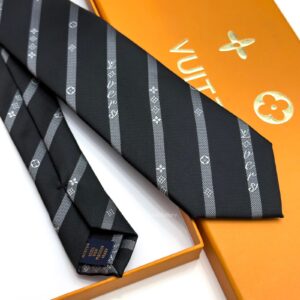 Black Vers SILK TIE