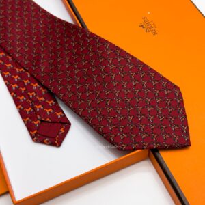 Maroon ORIGAMI HORSE PATTERN SOFT SILK TIE