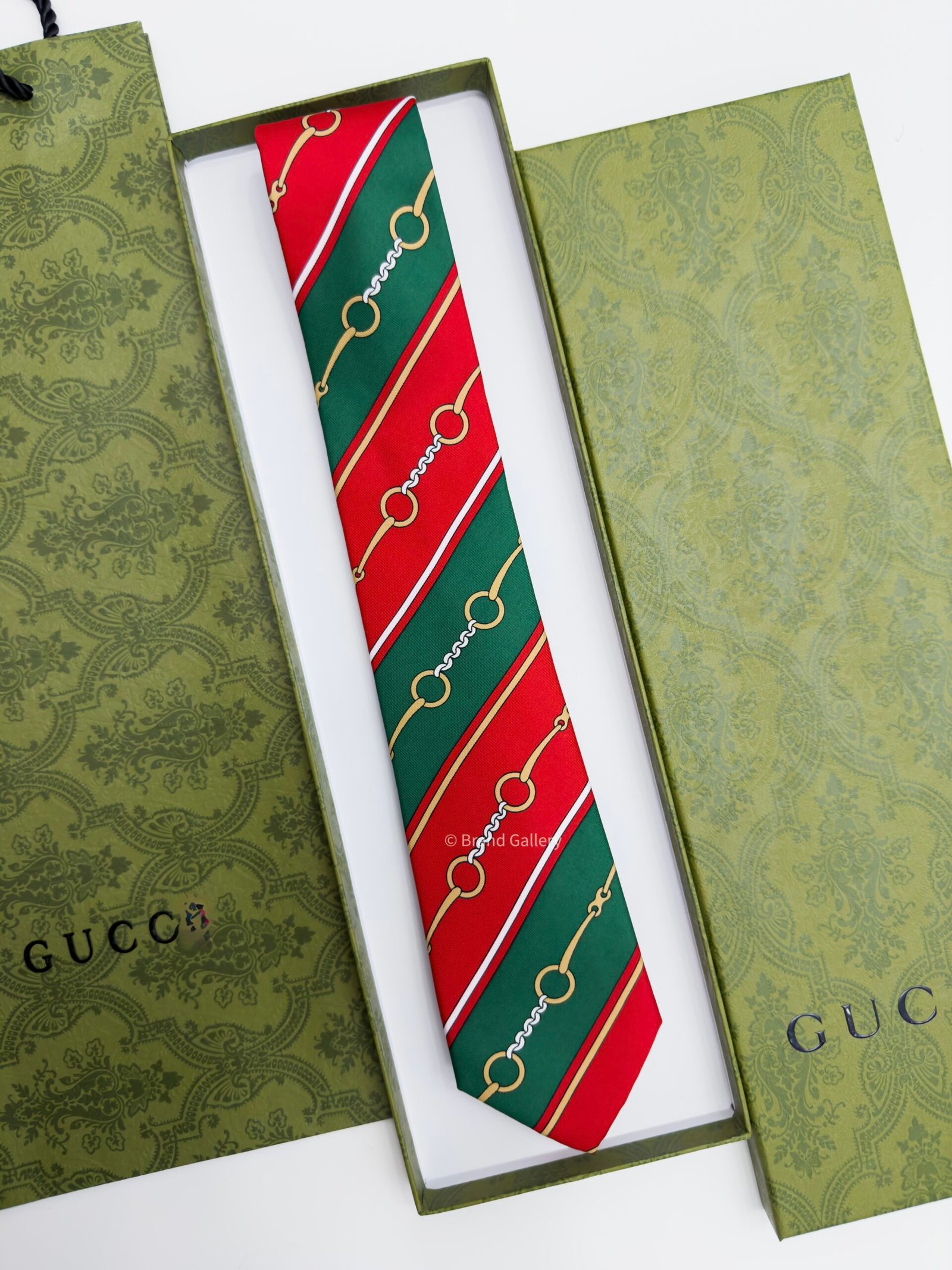 Green and Red HORSEBIT CHAIN SOFT SILK TIE - Image 2